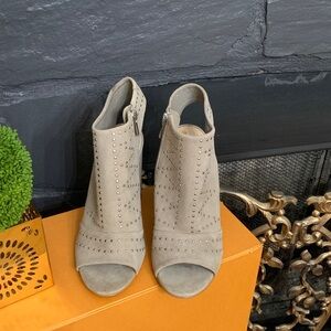 Vince Camaro Studded Gray Peep-Toe Ankle Sandals